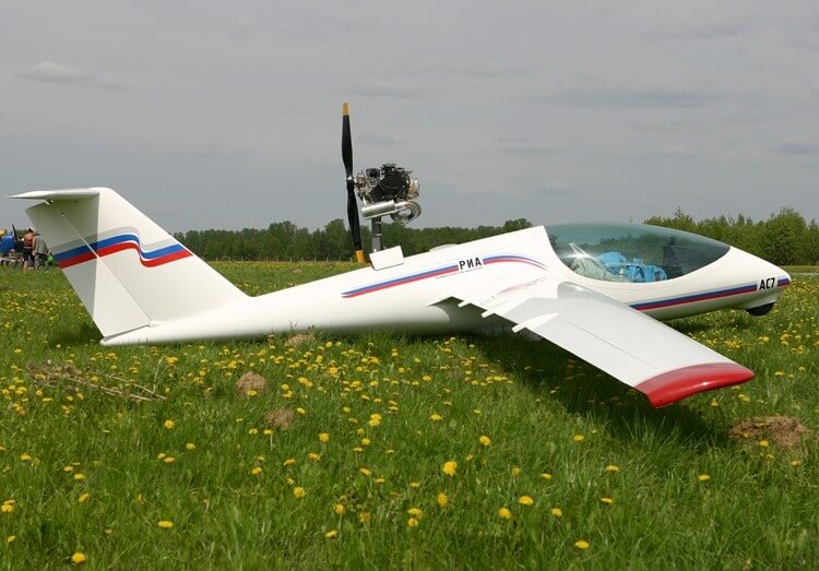 Motoglider AC-7M